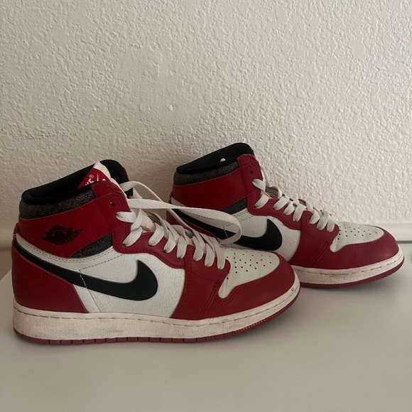 Air jordan 1 chicagoretro high og red sneakers+ black laces and verification tag - Picture 4 of 8